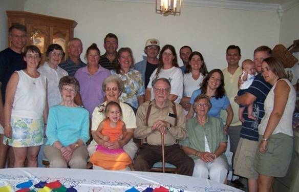 42- betty's birthday family shot 06
